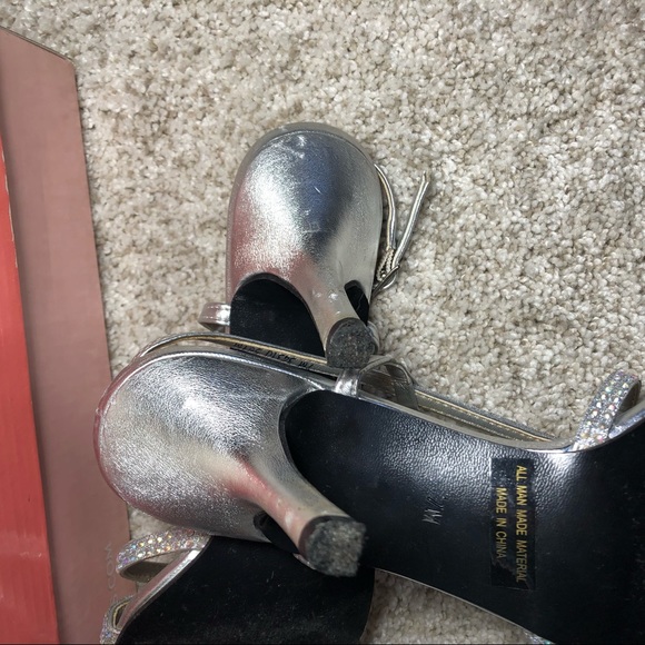 Touch Ups Silver Lyric 2 1/2" Heels Special Occasion - Picture 12 of 12